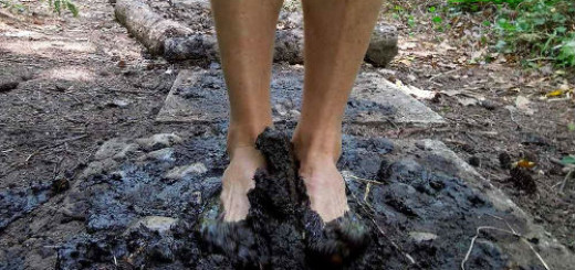 ноги в грязи