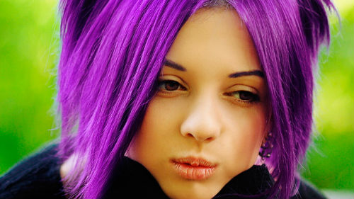 фиолетовый цвет волос	