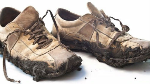 к чему снится грязная обувь