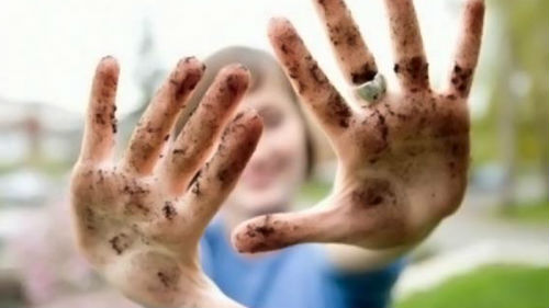 грязные руки мыть