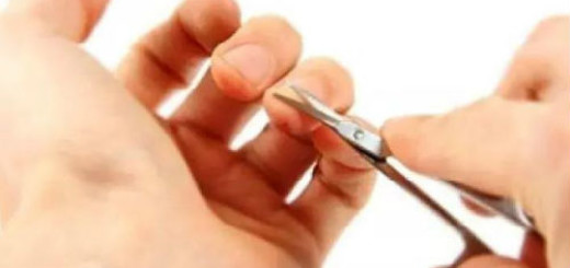 обрезать ногти