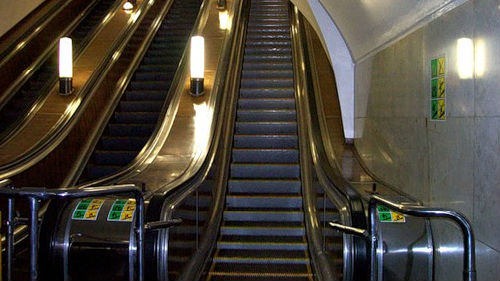 эскалатор в метро
